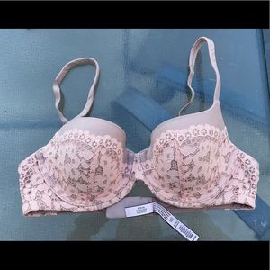 Light wear “body by Victoria lined Demi”